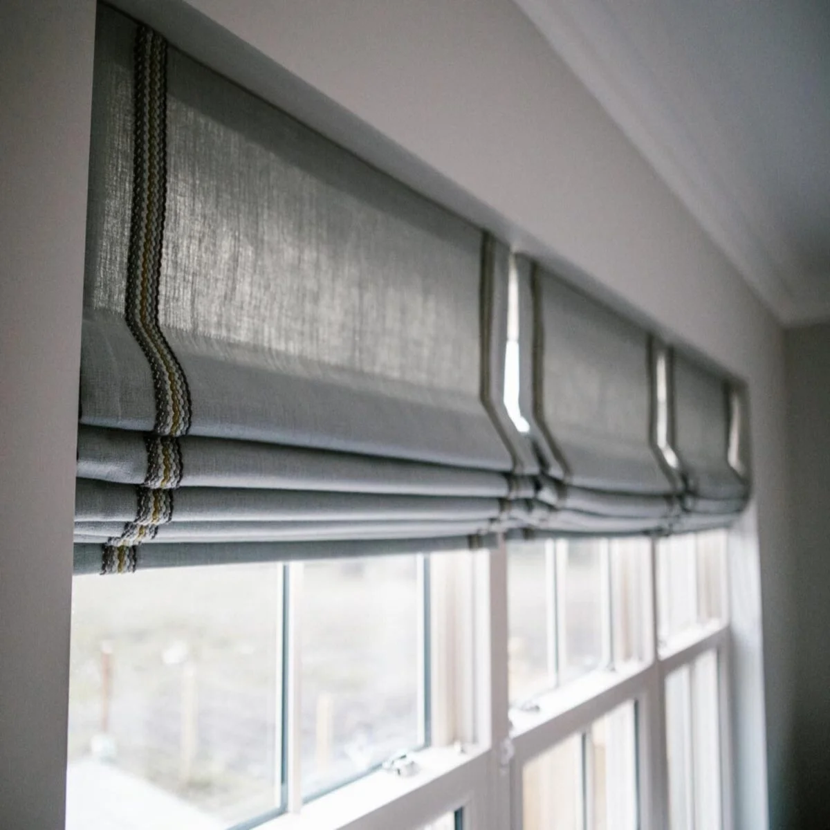 ستائر رومانية