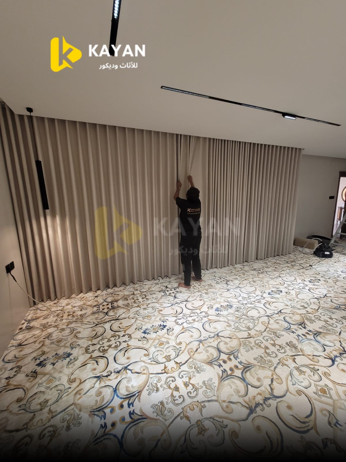 اقمشة البلاك اوت